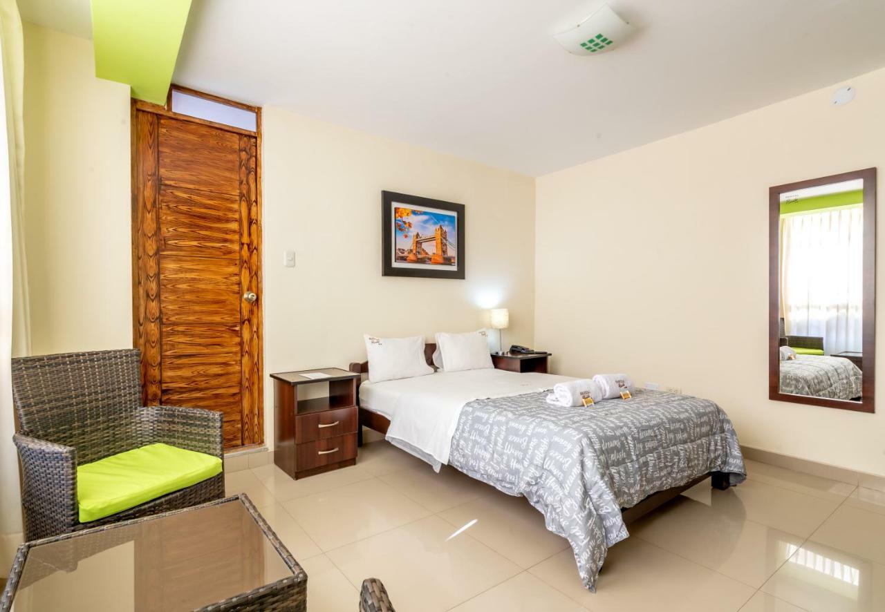 צ'יקלאיו Hostal Florida מראה חיצוני תמונה