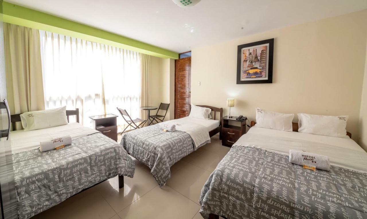 צ'יקלאיו Hostal Florida מראה חיצוני תמונה
